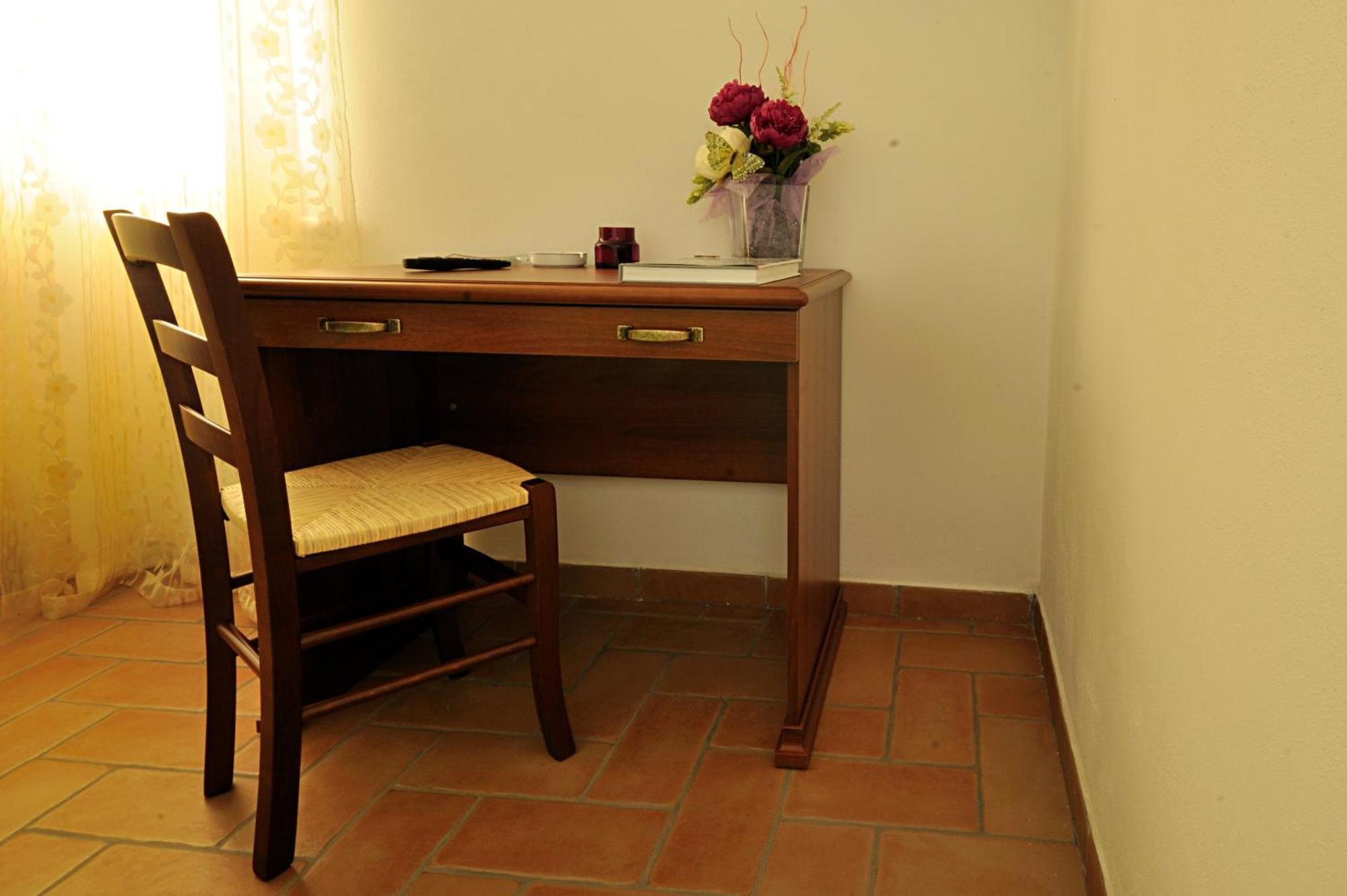 Agriturismo Casale Contessa Montebuono  ภายนอก รูปภาพ
