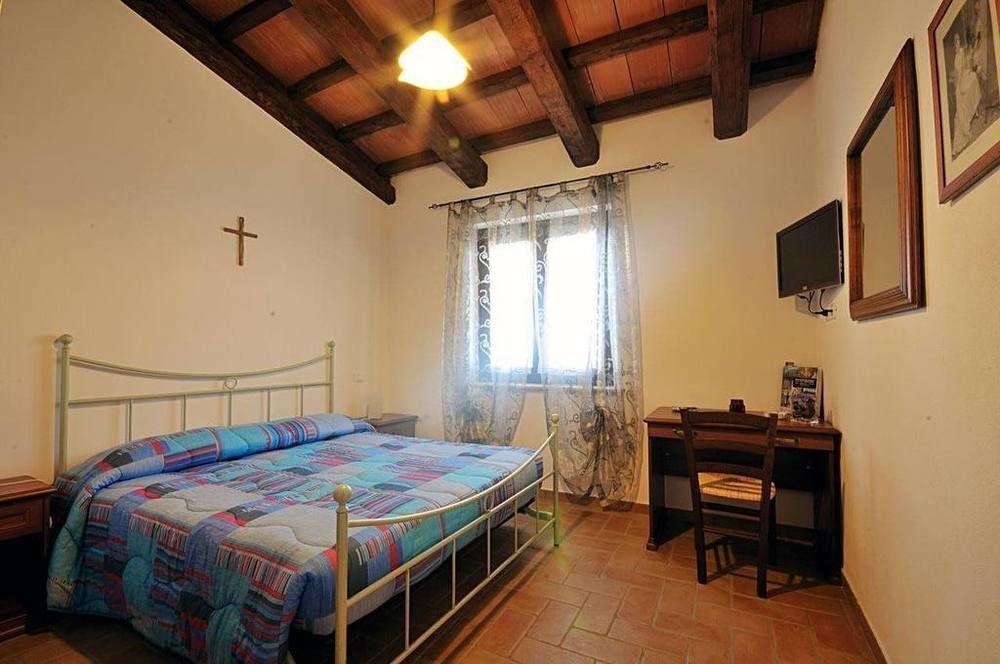 Agriturismo Casale Contessa Montebuono  ภายนอก รูปภาพ