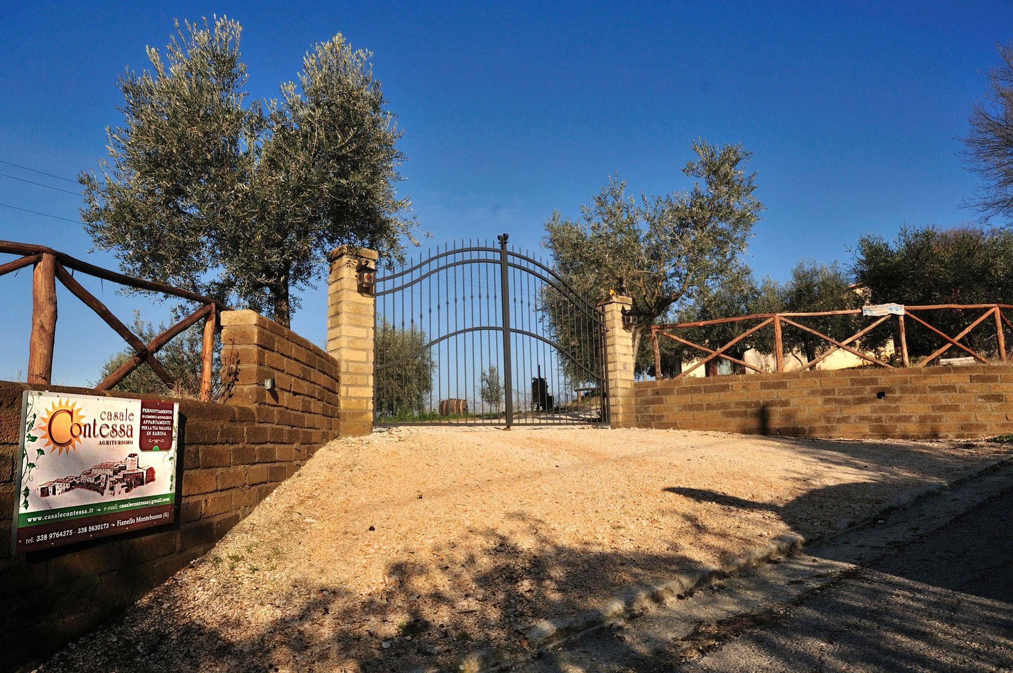 Agriturismo Casale Contessa Montebuono  ภายนอก รูปภาพ